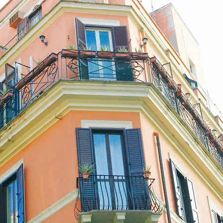 Golden Rooms Piazza di Spagna-2